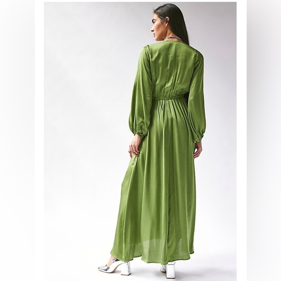 Nightcap Peridot Dress - Picture 2 of 6